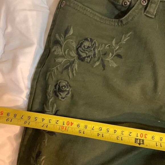 St Johns Bay Size 8 Straight Leg Ankle Cropped Dark Green - Picture 3 of 11